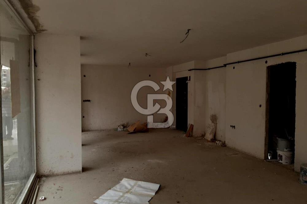 Karşıyaka'da Satılık İşyeri 