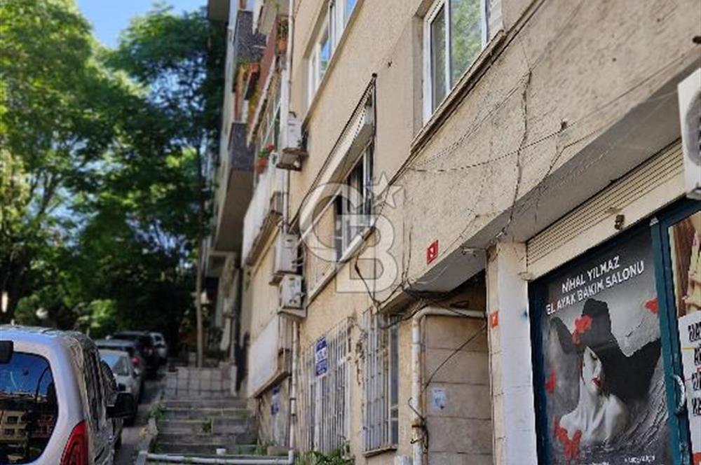 Hasanpaşa Sarayardı Caddesi İbrahim Moralı sokakta 3+1 91 3 80 net kiralık