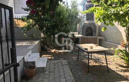 GÜMÜLDÜR CUMHURİYET MAH. DENİZE 30 MT MÜSTAKİL EŞYALI  EV 