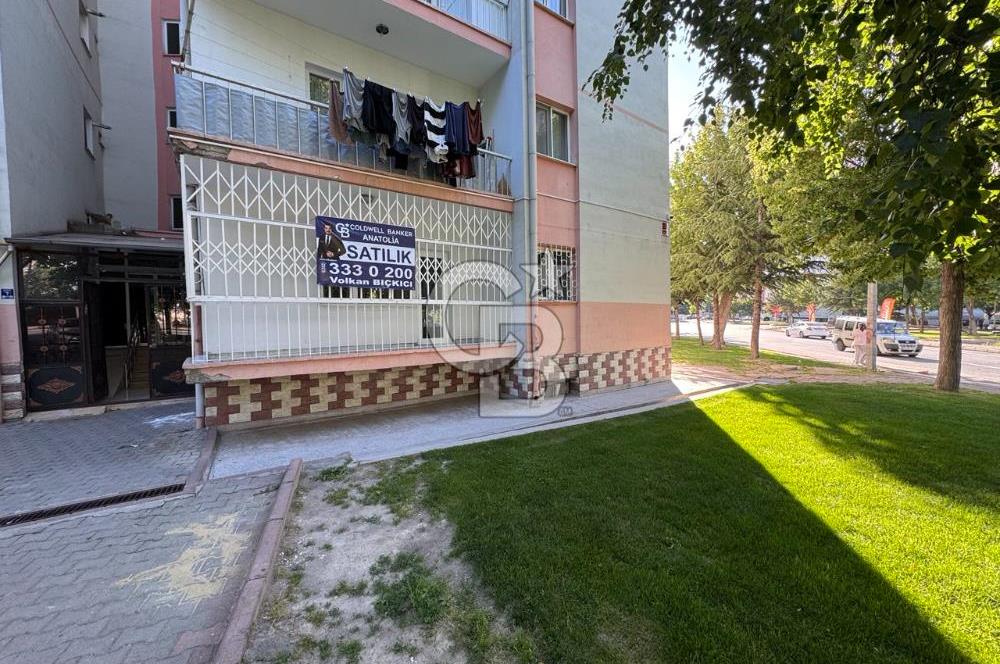 Selimiye'de Ana Yola Cephe İçi Yapılı Satılık 3+1 Daire