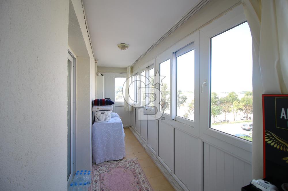 Gaziemir Gazi Mah.3+1 145 m² Tadilatlı Satılık Daire