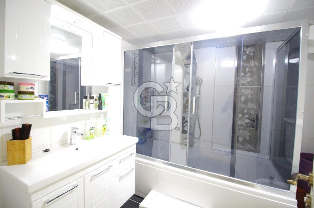 Gaziemir Gazi Mah.3+1 145 m² Tadilatlı Satılık Daire