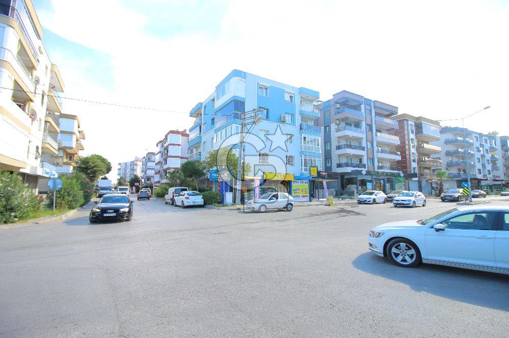 Gaziemir Gazi Mah.3+1 145 m² Tadilatlı Satılık Daire