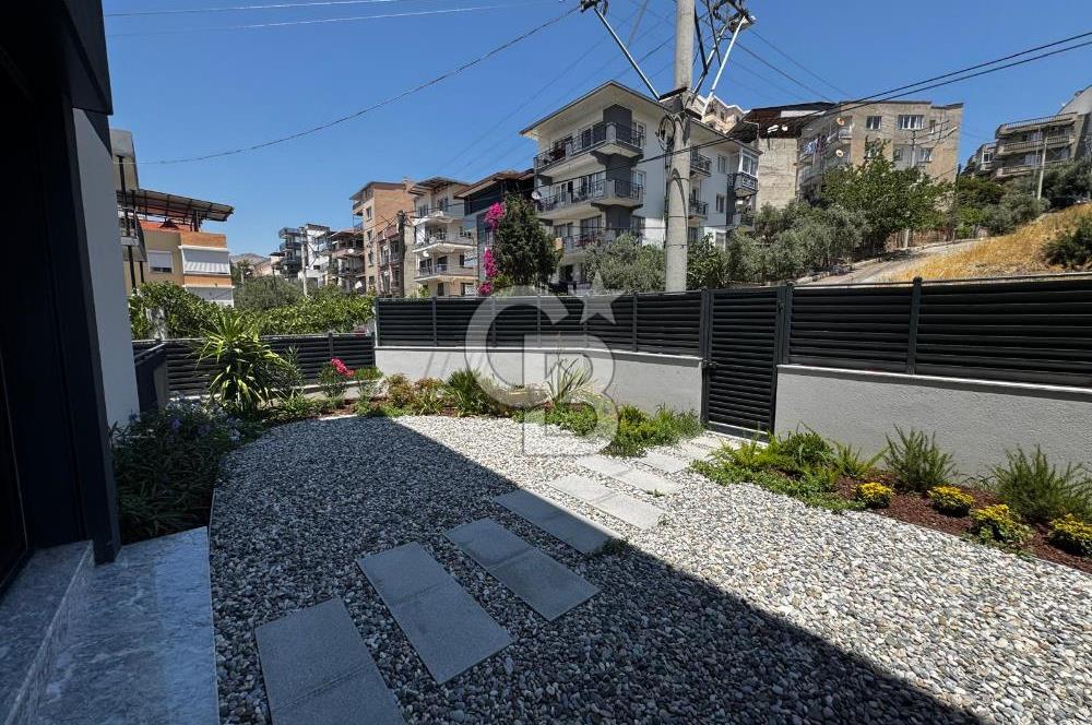 BORNOVA ATATÜRK MAH.SATILIK HAVUZLU 4+2 LUX VİLLA