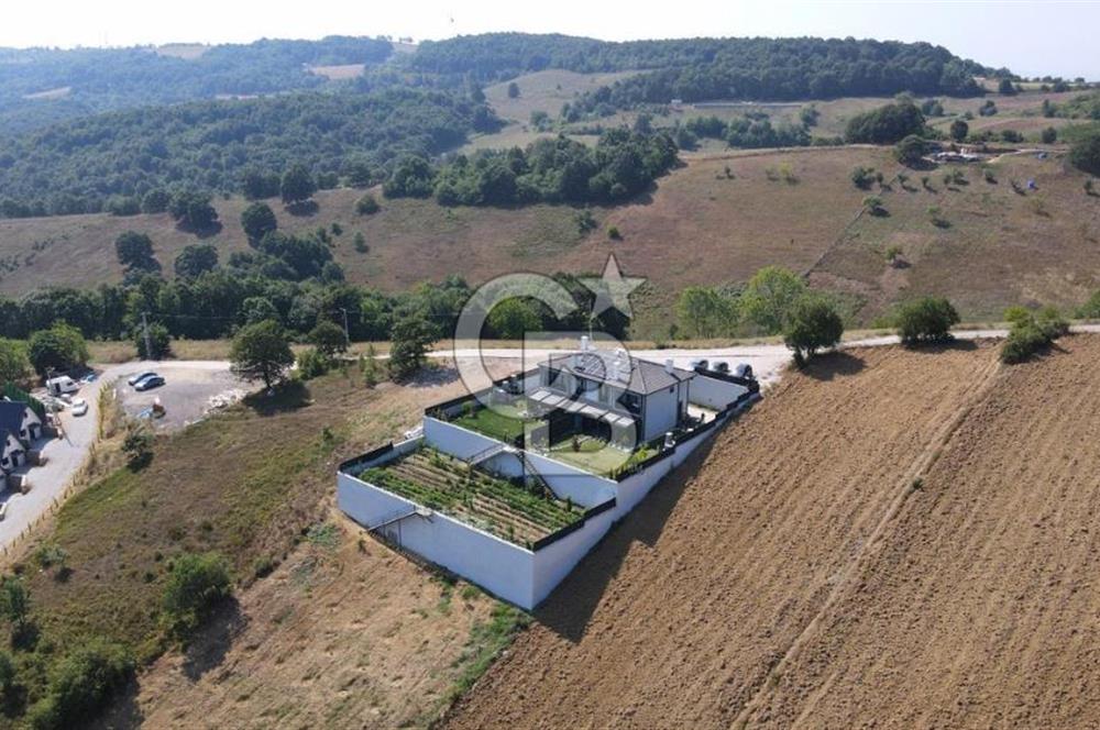 Karamürsel Karapınar Mahallesinde Satılık İkiz Villa