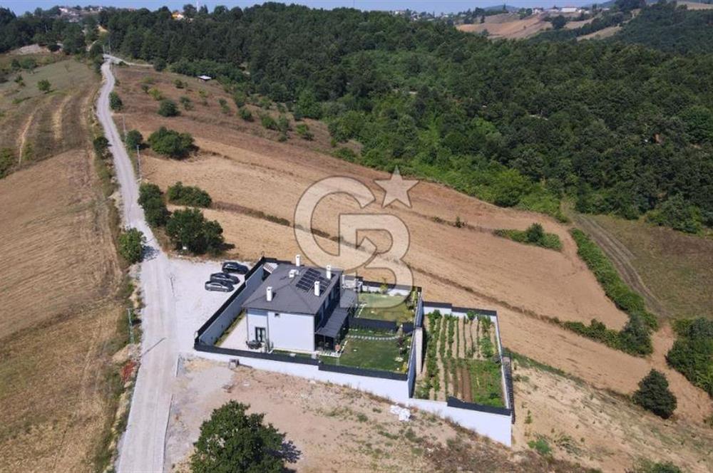 Karamürsel Karapınar Mahallesinde Satılık İkiz Villa
