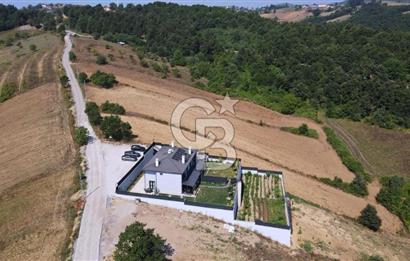 Karamürsel Karapınar Mahallesinde Satılık İkiz Villa