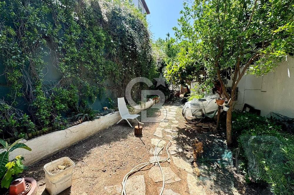Deniz ve Doğa Manzaralı Tam Müstakil 4+1 Villa