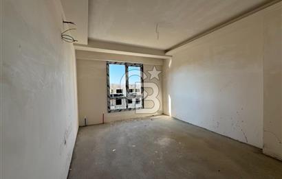 FIRSAT SATILIK SIFIR 4+1 DAİRE CADDESİ ÜSTÜNDE