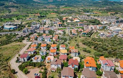 Deniz ve Doğa Manzaralı Tam Müstakil 4+1 Villa