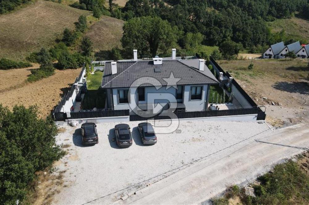Karamürsel Karapınar Mahallesinde Satılık İkiz Villa