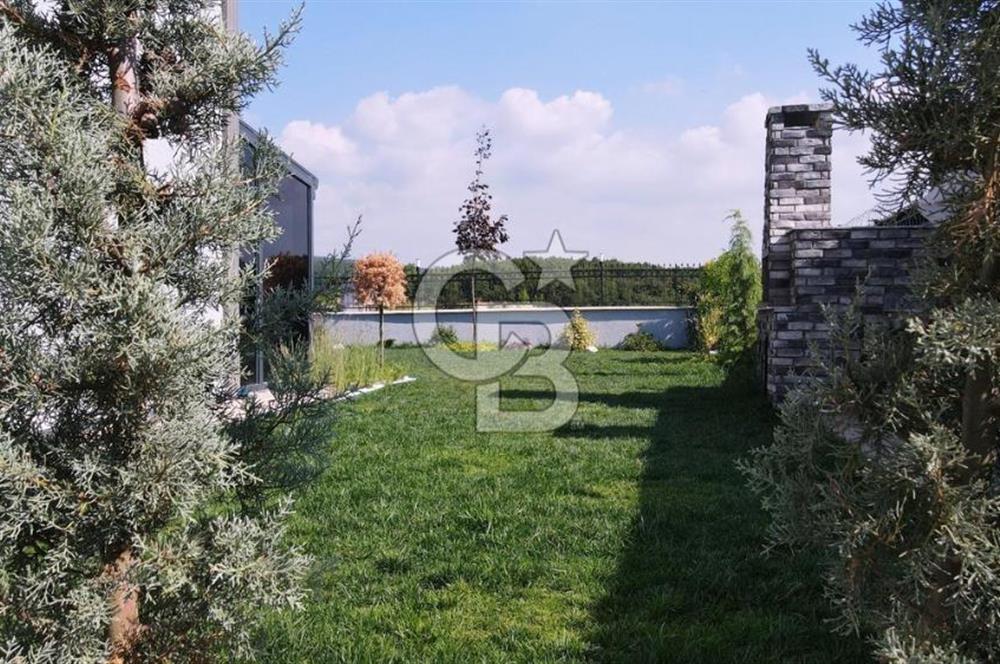 Karamürsel Karapınar Mahallesinde Satılık İkiz Villa