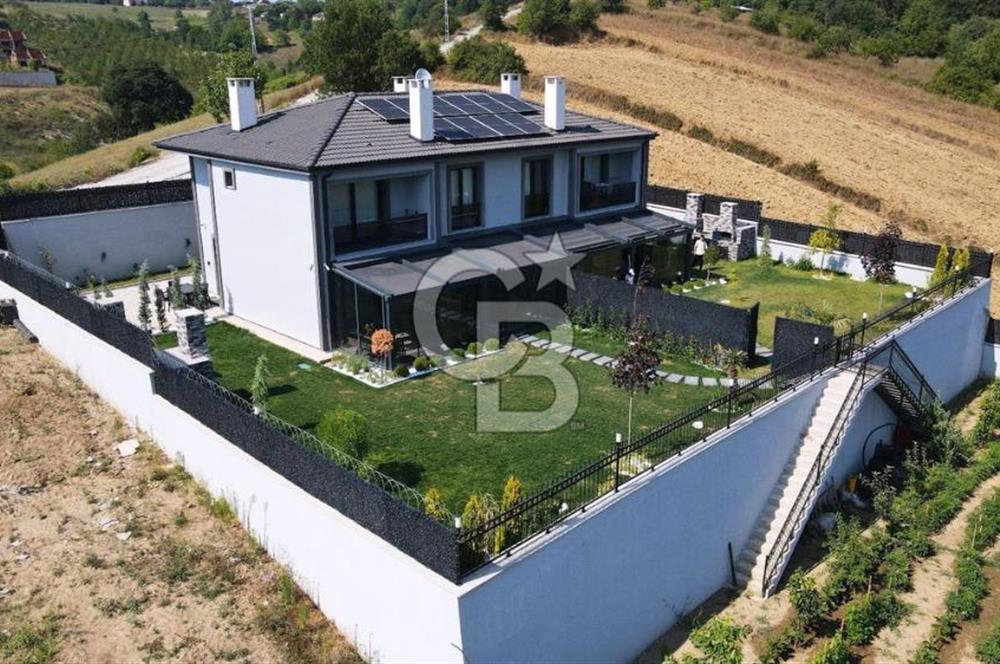 Karamürsel Karapınar Mahallesinde Satılık İkiz Villa