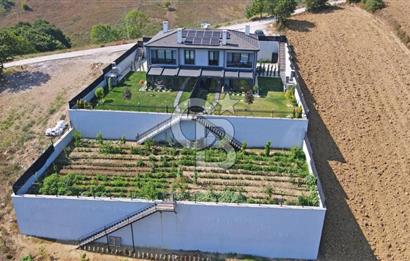 Karamürsel Karapınar Mahallesinde Satılık İkiz Villa