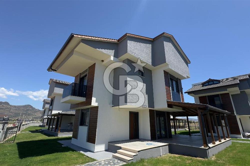 COLDWELL BANKER ROUTE'TAN SALİHLERALTINDA 5+1 NEFES VİLLALARI !!