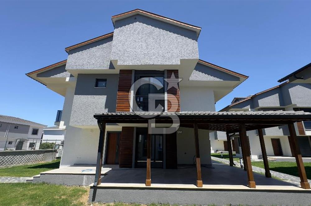COLDWELL BANKER ROUTE'TAN SALİHLERALTINDA 5+1 NEFES VİLLALARI !!