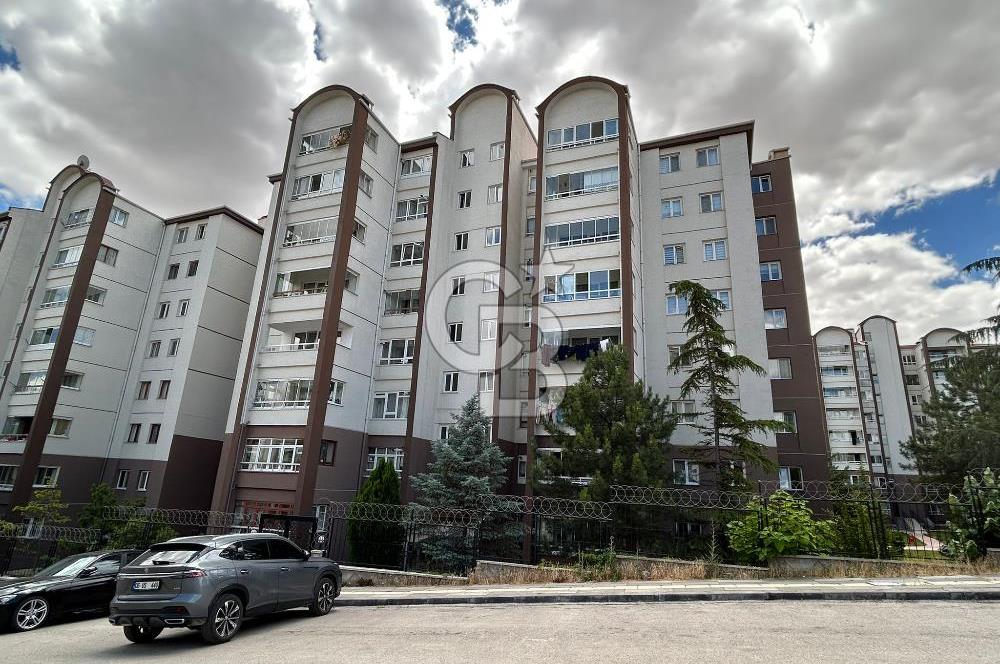 ETİMESGUT ELVAN MAH.SİTE İÇERİSİNDE SATILIK 3+1 DAİRE