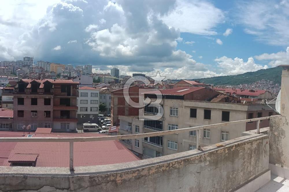 ÇARŞI İÇİNDE 2+1 GENİŞ VE MANZARALI SATILIK DAİRE