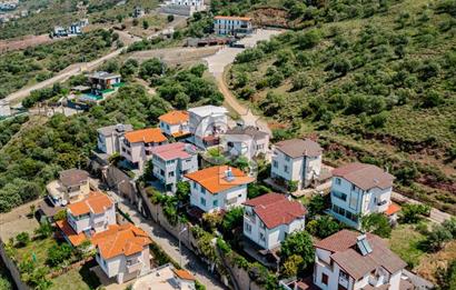 Deniz ve Doğa Manzaralı Tam Müstakil 4+1 Villa