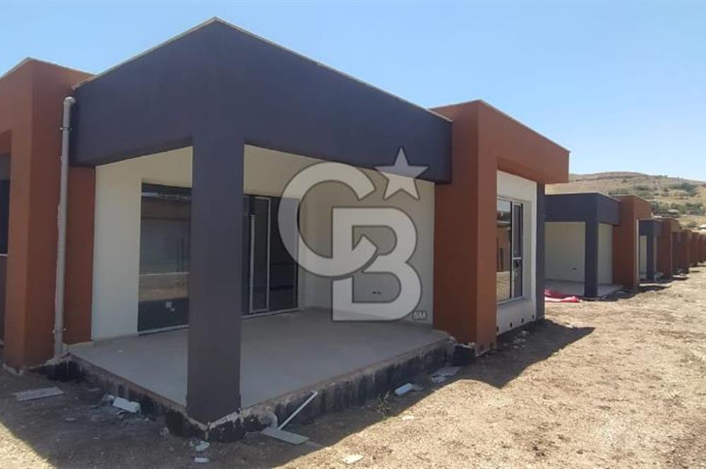 TEMELLİDE DAİRE FİYATINA SATILIK 2+1 VİLLA