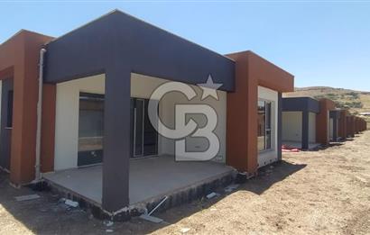 TEMELLİDE DAİRE FİYATINA SATILIK 2+1 VİLLA