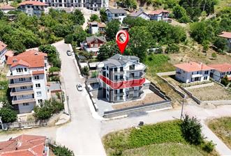 BAŞİSKELE BAHÇECİK KUMLUK MEVKİİNDE KİRALIK 137 M2 DAİRE