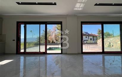 YUKARIKIZILCA DA ULTRA LÜX 4+1 HAVUZLU GARAJLI SATILIK VİLLA 