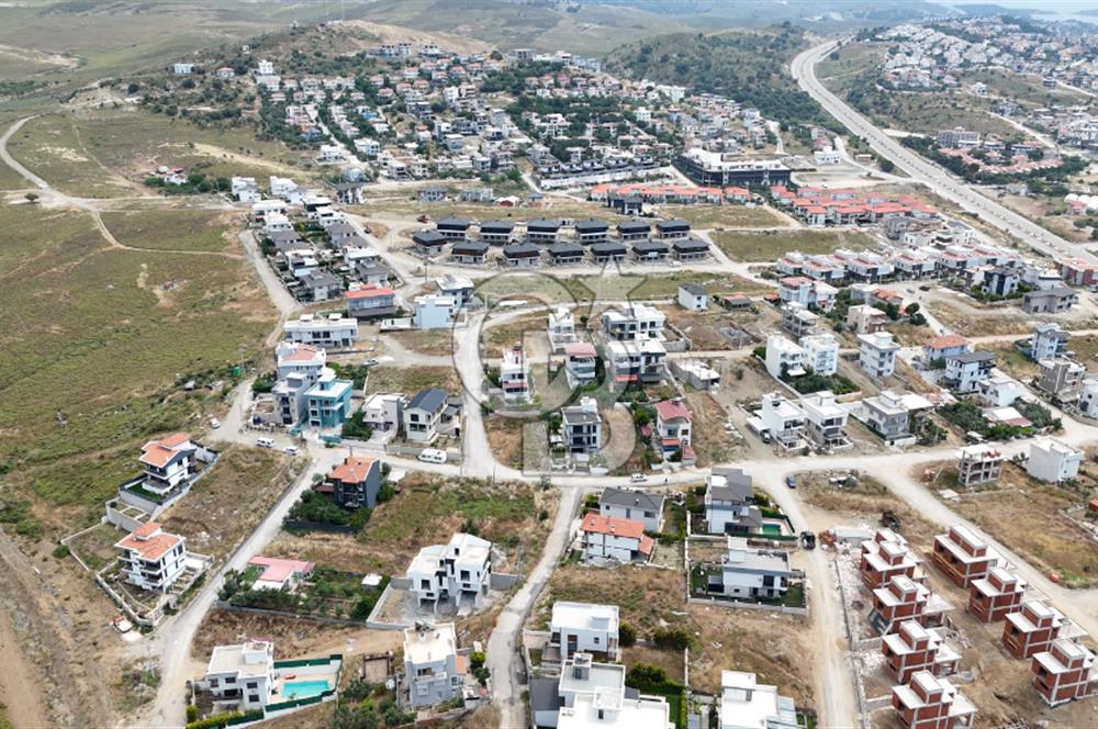 SEFERİHİSAR TEPECİK MAHALLESİNDE SATILIK 0.20/0.40 İMARLI ARSA