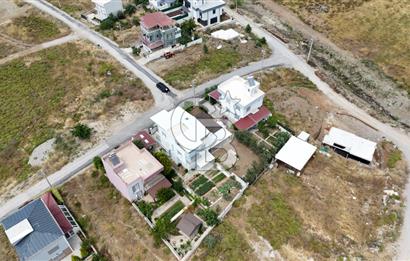SEFERİHİSAR TEPECİK MAHALLESİNDE SATILIK 0.20/0.40 İMARLI ARSA