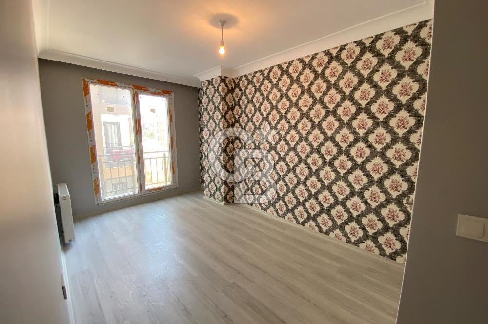 Beylikdüzü Dereağzı'nda İskanlı Arakat 2+1 Satılık Daire