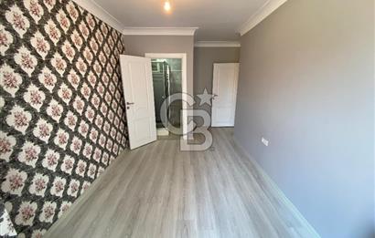 Beylikdüzü Dereağzı'nda İskanlı Arakat 2+1 Satılık Daire