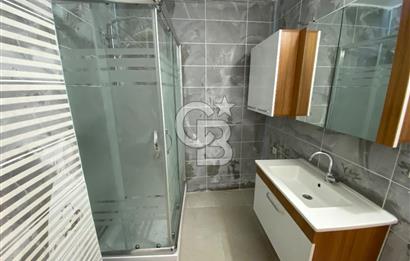 Beylikdüzü Dereağzı'nda İskanlı Arakat 2+1 Satılık Daire