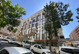 Beylikdüzü Dereağzı'nda İskanlı Arakat 2+1 Satılık Daire