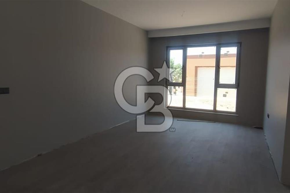 TEMELLİDE DAİRE FİYATINA SATILIK 2+1 VİLLA
