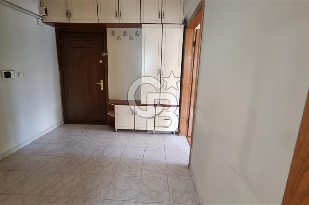 Şerifali'de Sitede Oturuma Hazır Boş Satılık 3+1 Daire