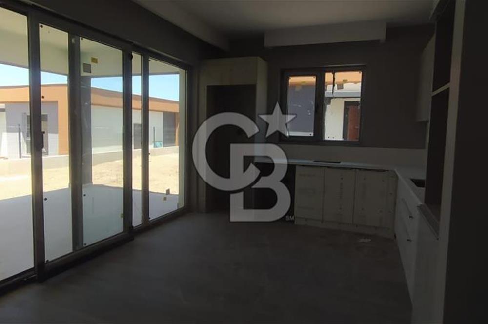 TEMELLİDE DAİRE FİYATINA SATILIK 2+1 VİLLA