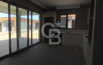 TEMELLİDE DAİRE FİYATINA SATILIK 2+1 VİLLA