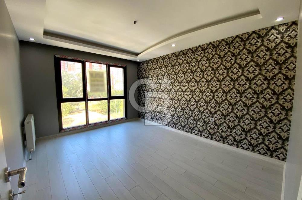 Beylikdüzü Barış Mah. LUXE LİFE'da Satılık 2+1 Daire
