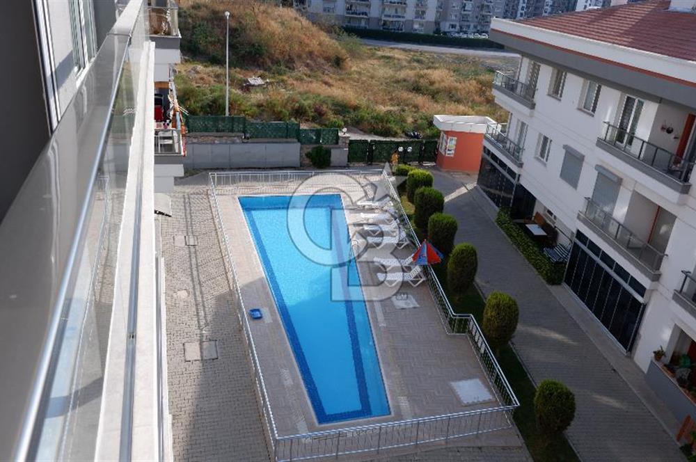 MENEMEN ULUKENT'TE CB İYA'DAN HAVUZLU SİTEDE 3+1 LÜKS DAİRE