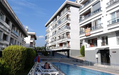 MENEMEN ULUKENT'TE CB İYA'DAN HAVUZLU SİTEDE 3+1 LÜKS DAİRE