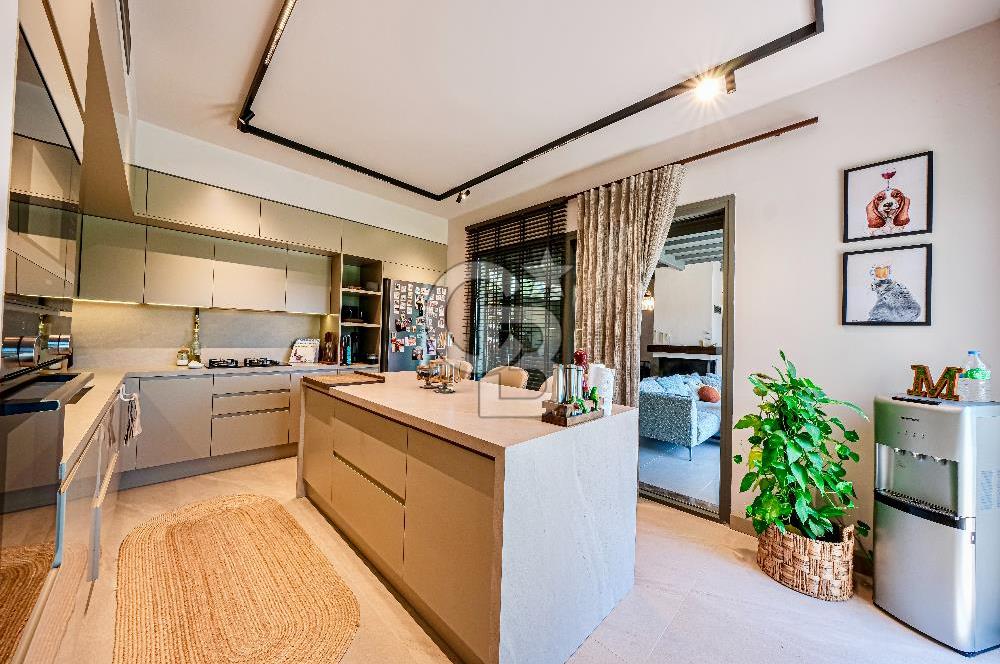 MUSELAND- AVLU SASALI SON 4+1 VİLLA