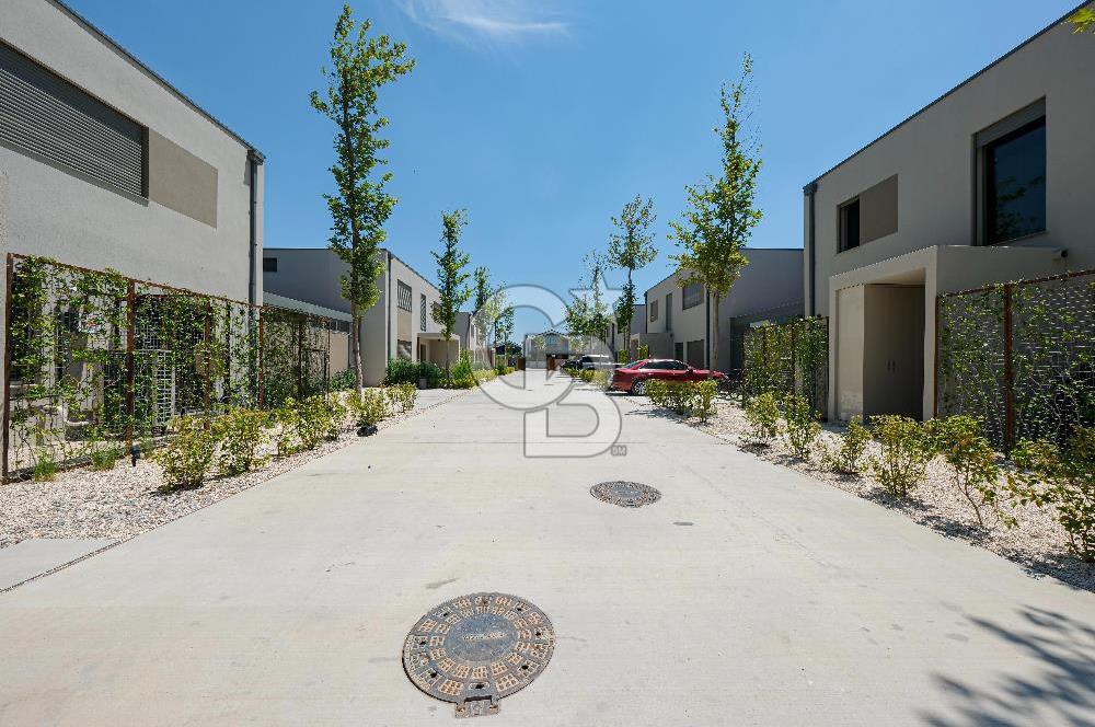 MUSELAND- AVLU SASALI SON 4+1 VİLLA