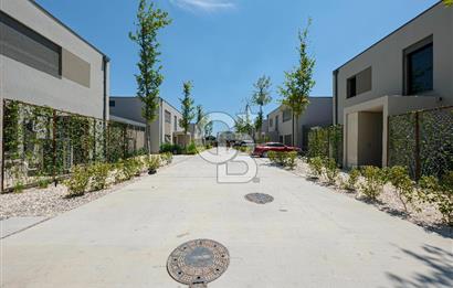 MUSELAND- AVLU SASALI SON 4+1 VİLLA