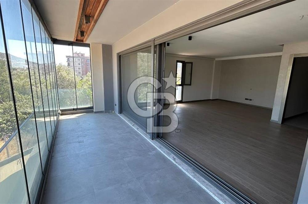 Güzelbahçe Yelki Yunusoğlu Bulvar Sitesinde 4+1 Satılık Daire
