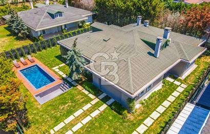 Silivri'de 5+1 , Denize 250m, Geniş bahçeli, 400m2 Lüks Villa