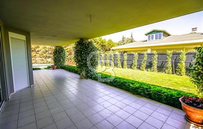 Silivri'de 5+1 , Denize 250m, Geniş bahçeli, 400m2 Lüks Villa