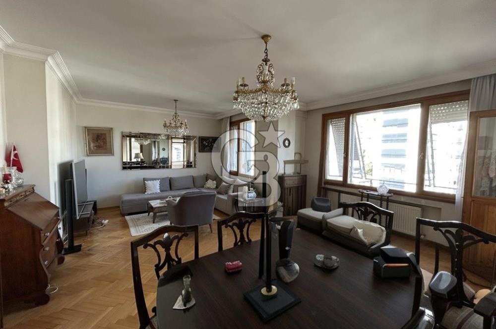 ETHEM EFENDİ CAD. BAĞDAT CADDESİ'NE 2. BİNADA 3+1 SATILIK DAİRE