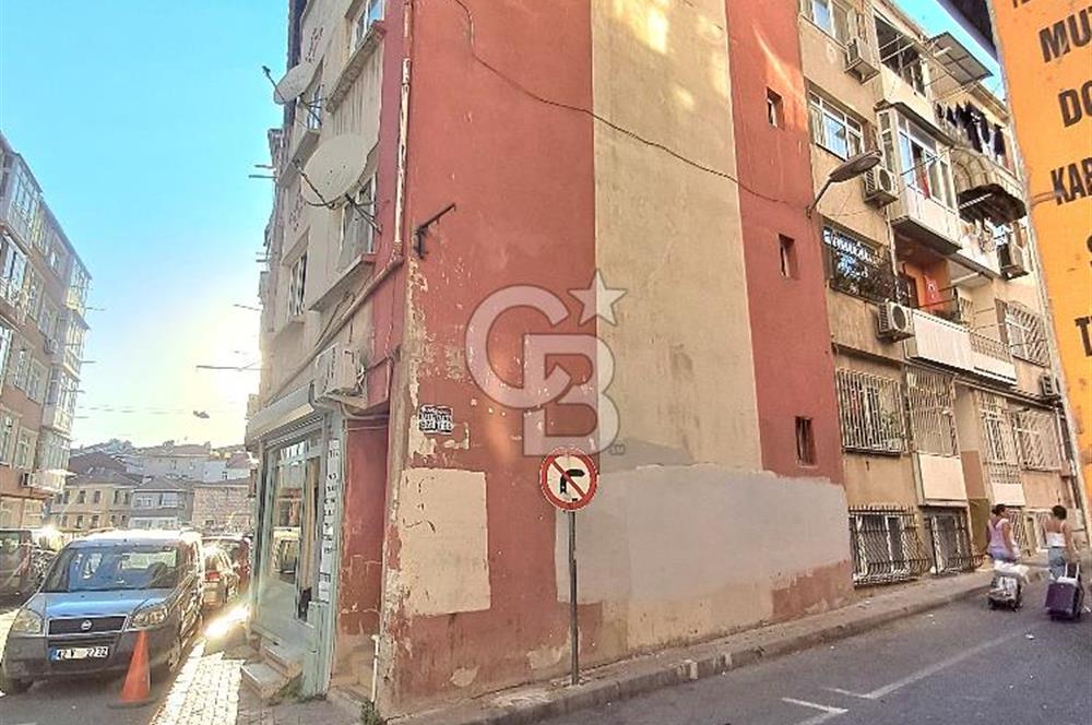 şehremini, yaylak sokak cepheli satılık köşe bina