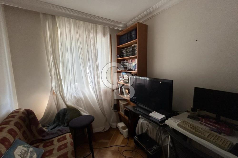 ETHEM EFENDİ CAD. BAĞDAT CADDESİ'NE 2. BİNADA 3+1 SATILIK DAİRE