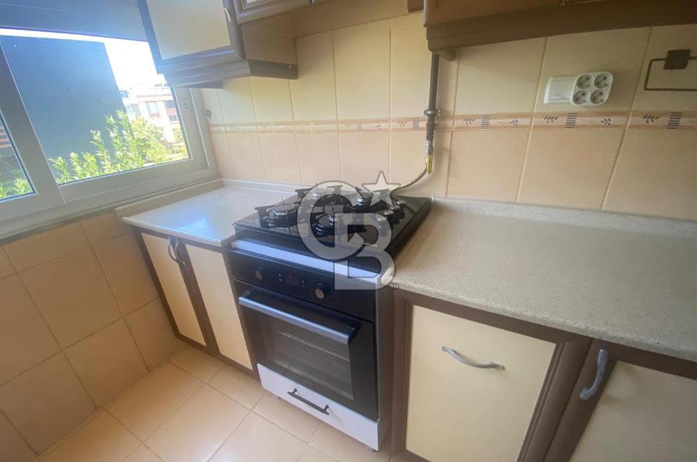 ÇEKMEKÖY GÜL-91 SİTESİNDE KISMİ EŞYALI 3+1 SATILIK DAİRE